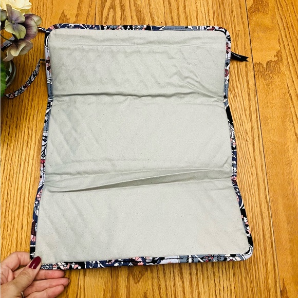 💥BLACK FRIDAY SALE $199 (was $249)💥 NEW 6 Vera Bradley Bags in ORNATE BLOOM - Picture 16 of 16